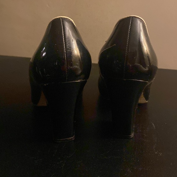 Franco Sarto GABE peep toe heels black patent leather with white trim size 9.5 - Picture 6 of 12